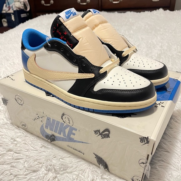 COPY - Air Jordan 1 low X OG Fragment Travis Scott - Picture 16 of 16